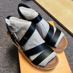 Unisa Platform Sandal